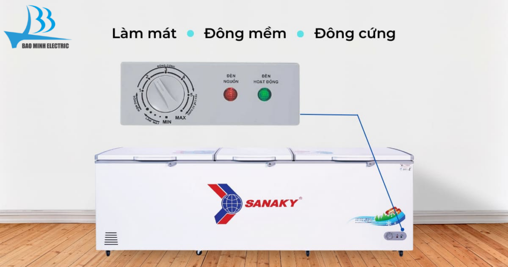 Nút điều chỉnh bên ngoài trên tủ đông Sanaky là một tính năng vô cùng tiện lợi và dễ sử dụng