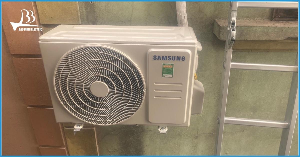 Ứng dụng công nghệ mát lạnh của điều hòa Samsung AC071TN1DKC/EA tạo ra luồng gió mát và dễ chịu
