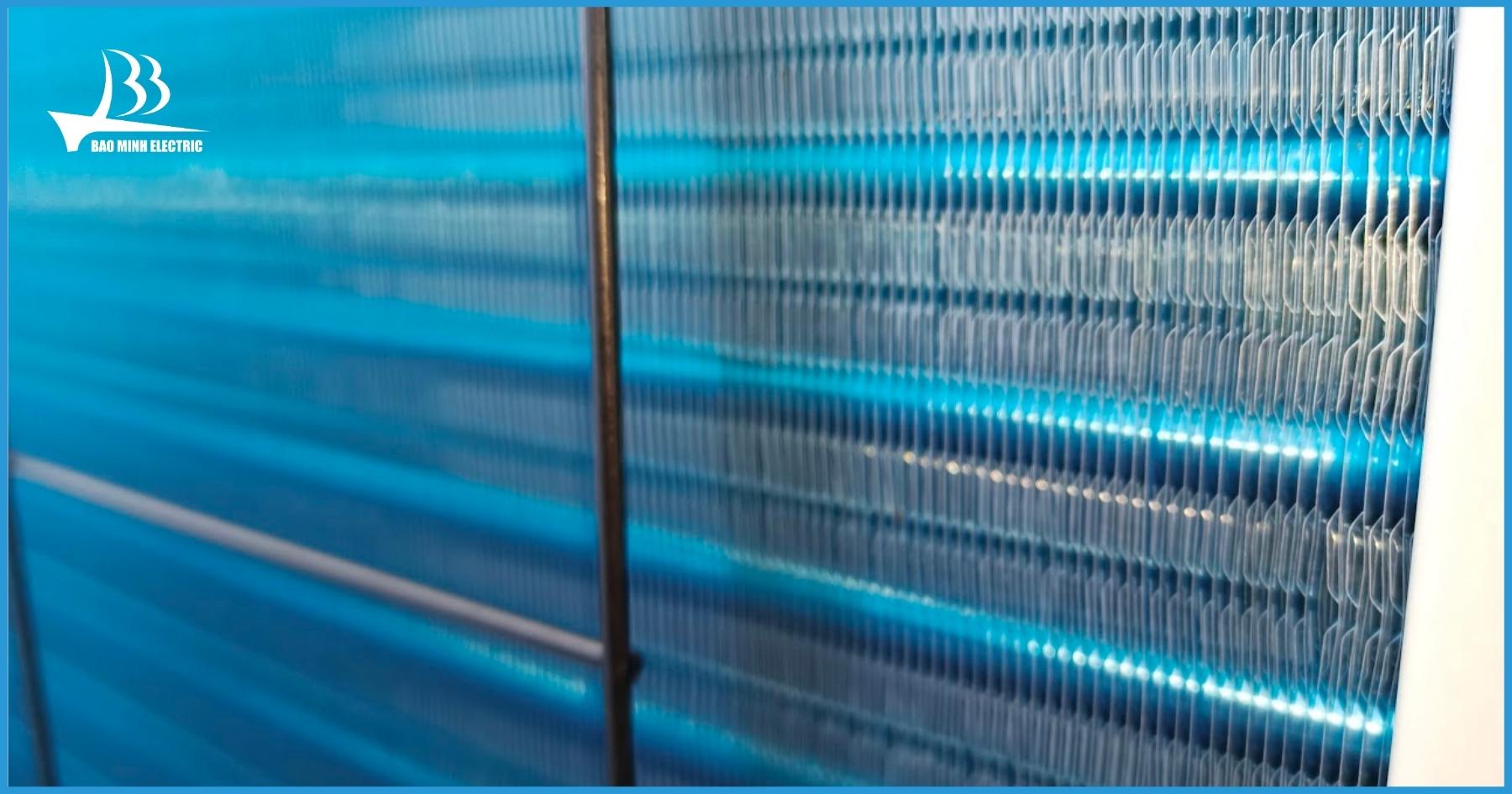 Lớp Blue-fin mạ trên dàn nóng có độ bền cao, giúp tăng tuổi thọ thiết bị