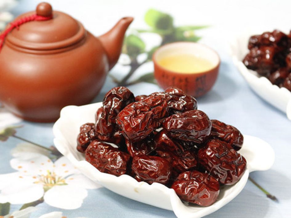 Táo đỏ khô có thể chế biến được nhiều loại trà và món ăn bổ dưỡng