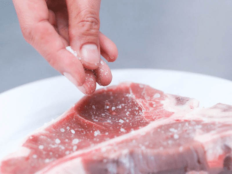 Cách bảo quản thịt đơn giản mà hiệu quả chỉ với muối tinh 