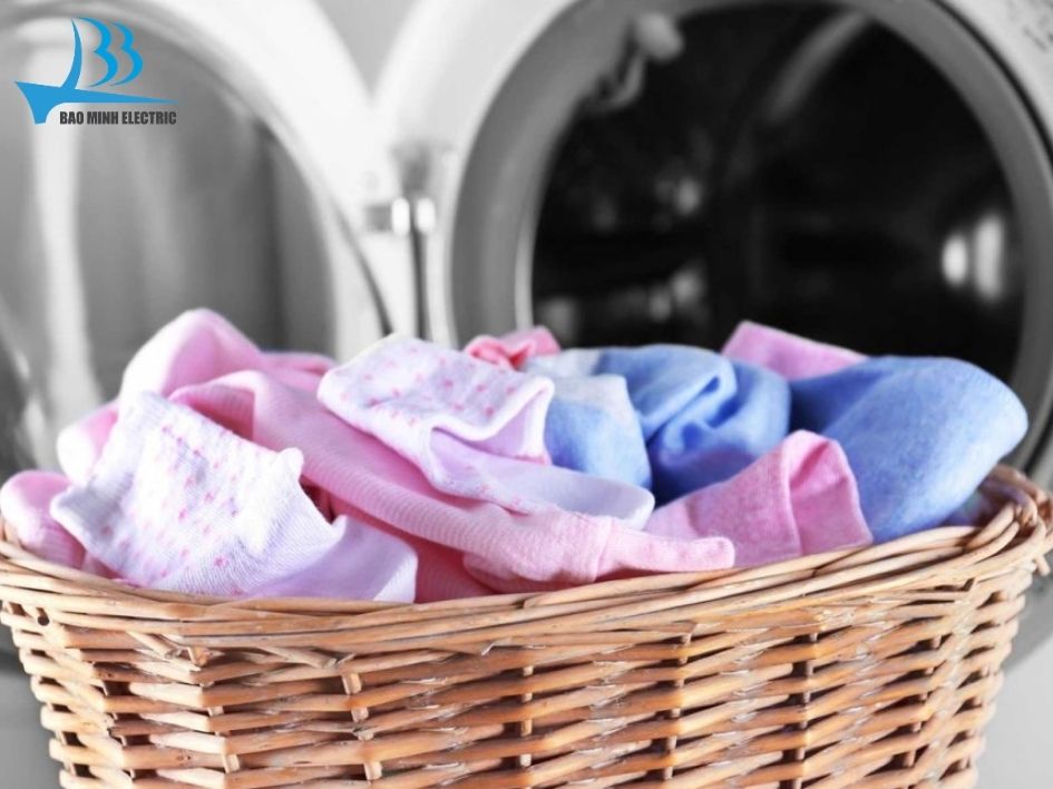 Giặt quần áo với khối lượng phù hợp