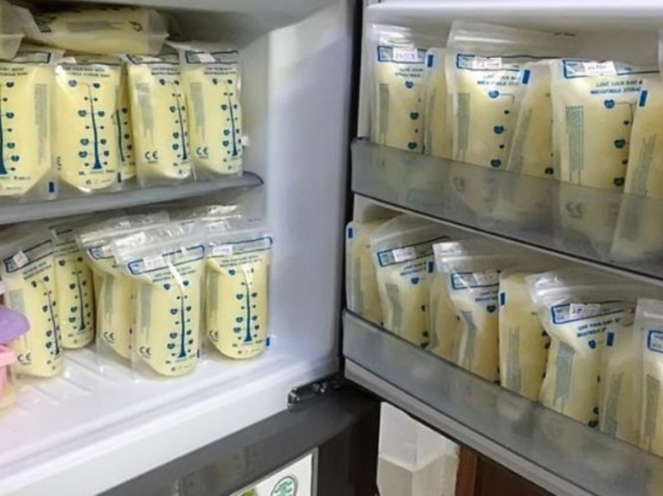 Sữa mẹ bảo quản ngăn mát được bao lâu? 