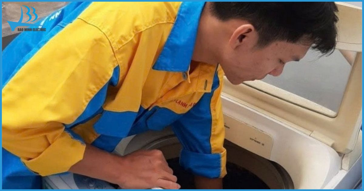 Khắc phục lỗi E2 trên máy giặt Sharp cửa trên