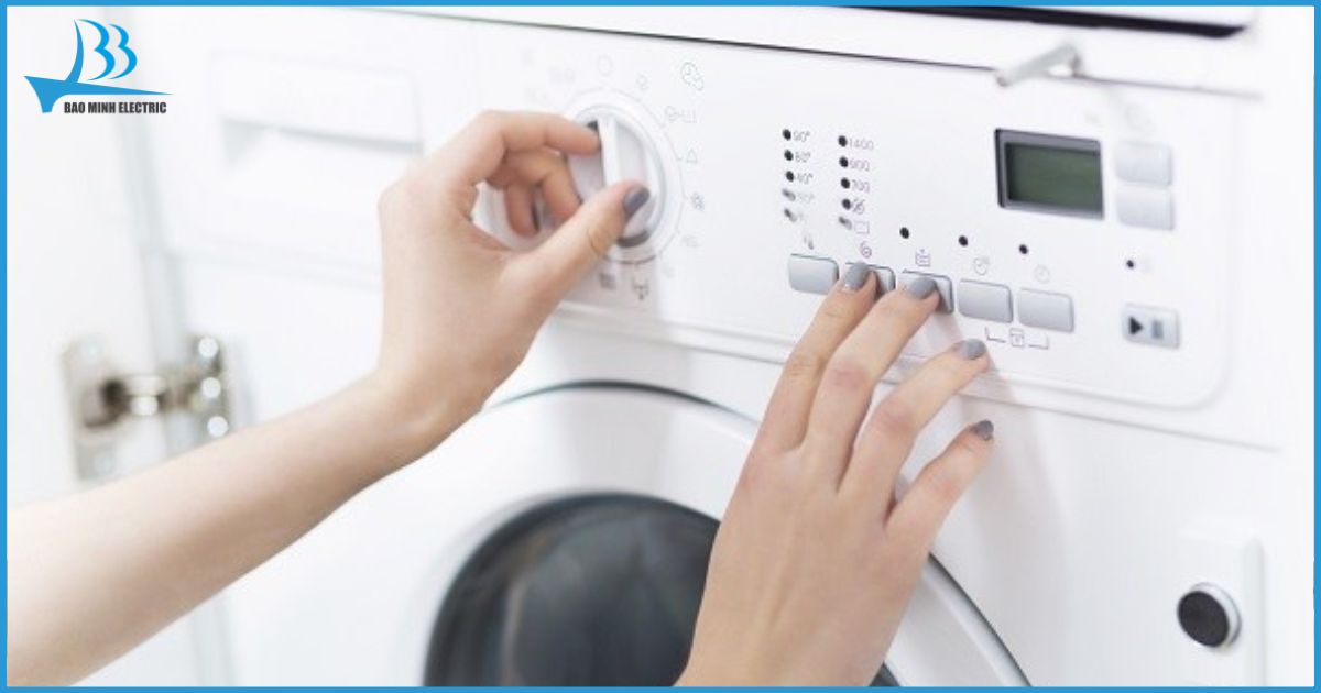 Lỗi E3 máy giặt Sharp cảnh báo hệ thống xả nước gặp sự cố, khiến nước không thể thoát ra ngoài lồng giặt