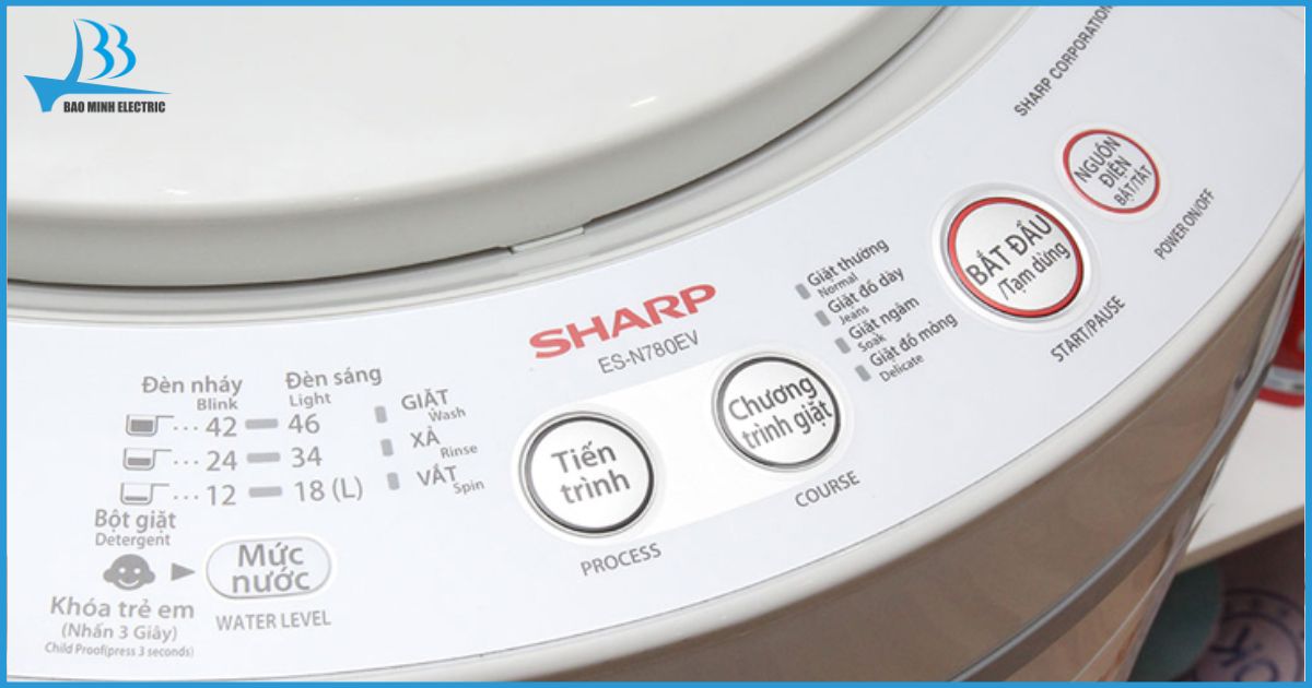 Máy giặt Sharp báo lỗi E2 khiến thiết bị dừng hoạt động